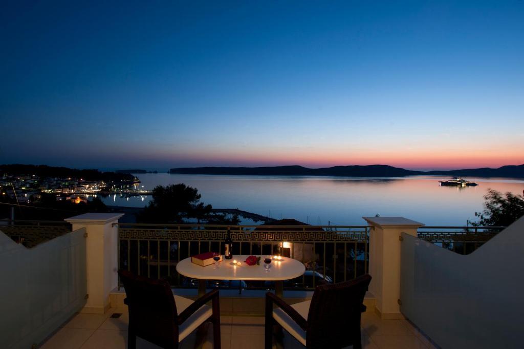 Hotel Anezina Pylos Esterno foto