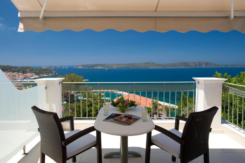 Hotel Anezina Pylos Esterno foto