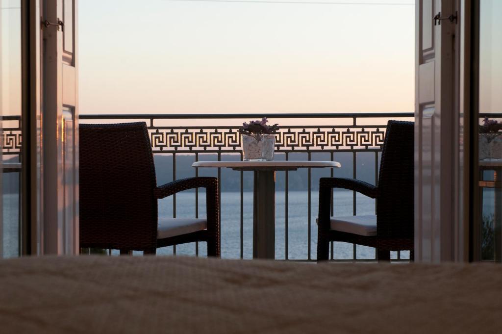 Hotel Anezina Pylos Esterno foto