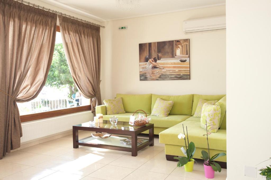Hotel Anezina Pylos Esterno foto
