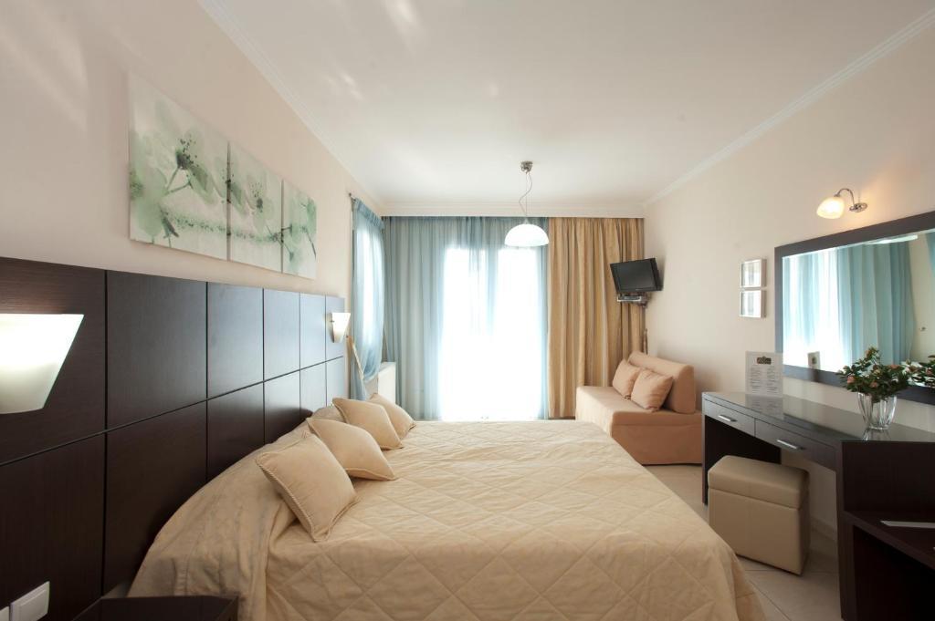 Hotel Anezina Pylos Esterno foto